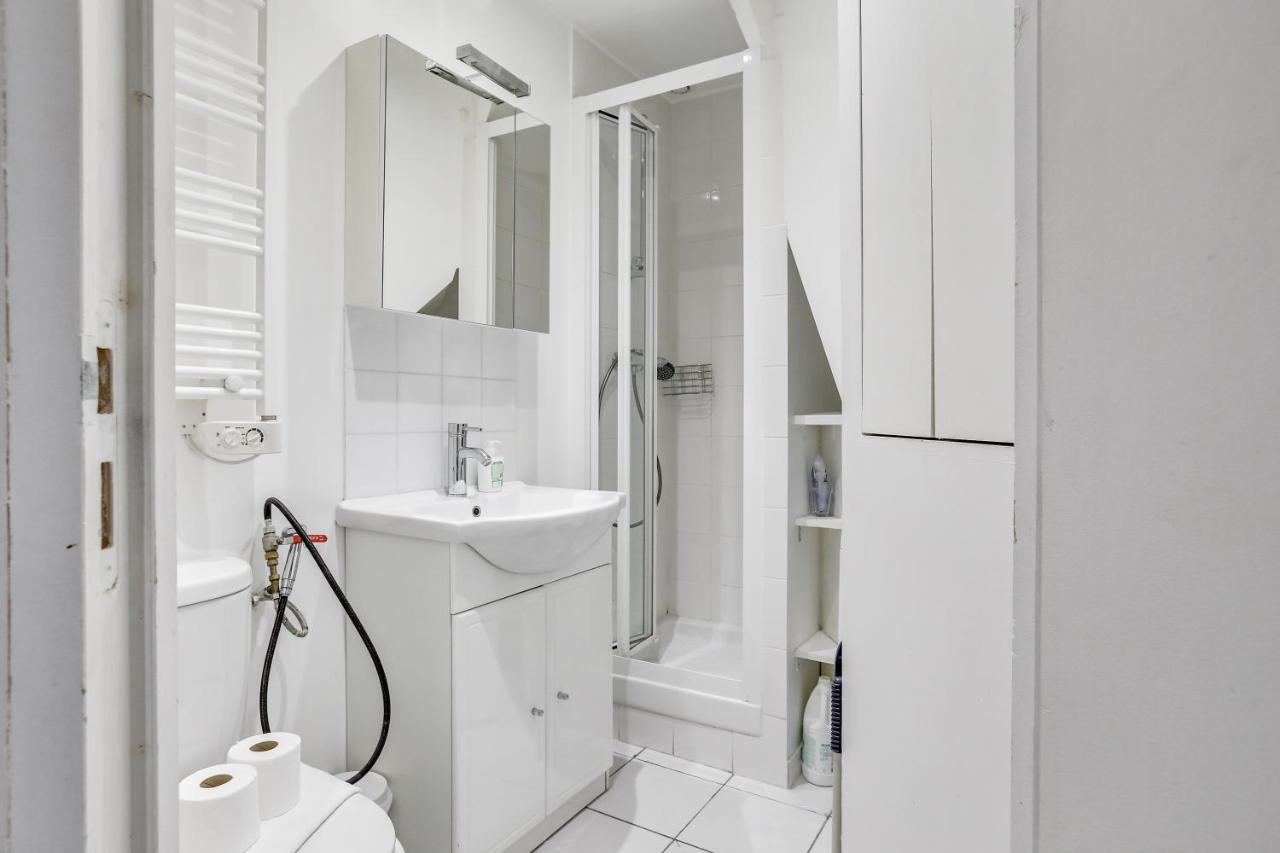 Triplex In Boulevard De Magenta By Guestready Leilighet Paris Eksteriør bilde