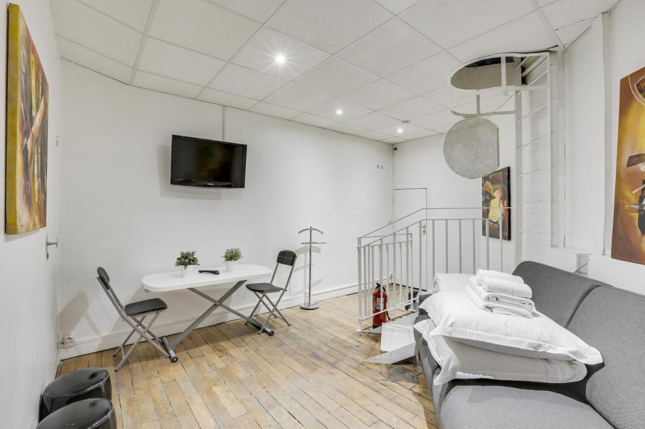Triplex In Boulevard De Magenta By Guestready Leilighet Paris Eksteriør bilde